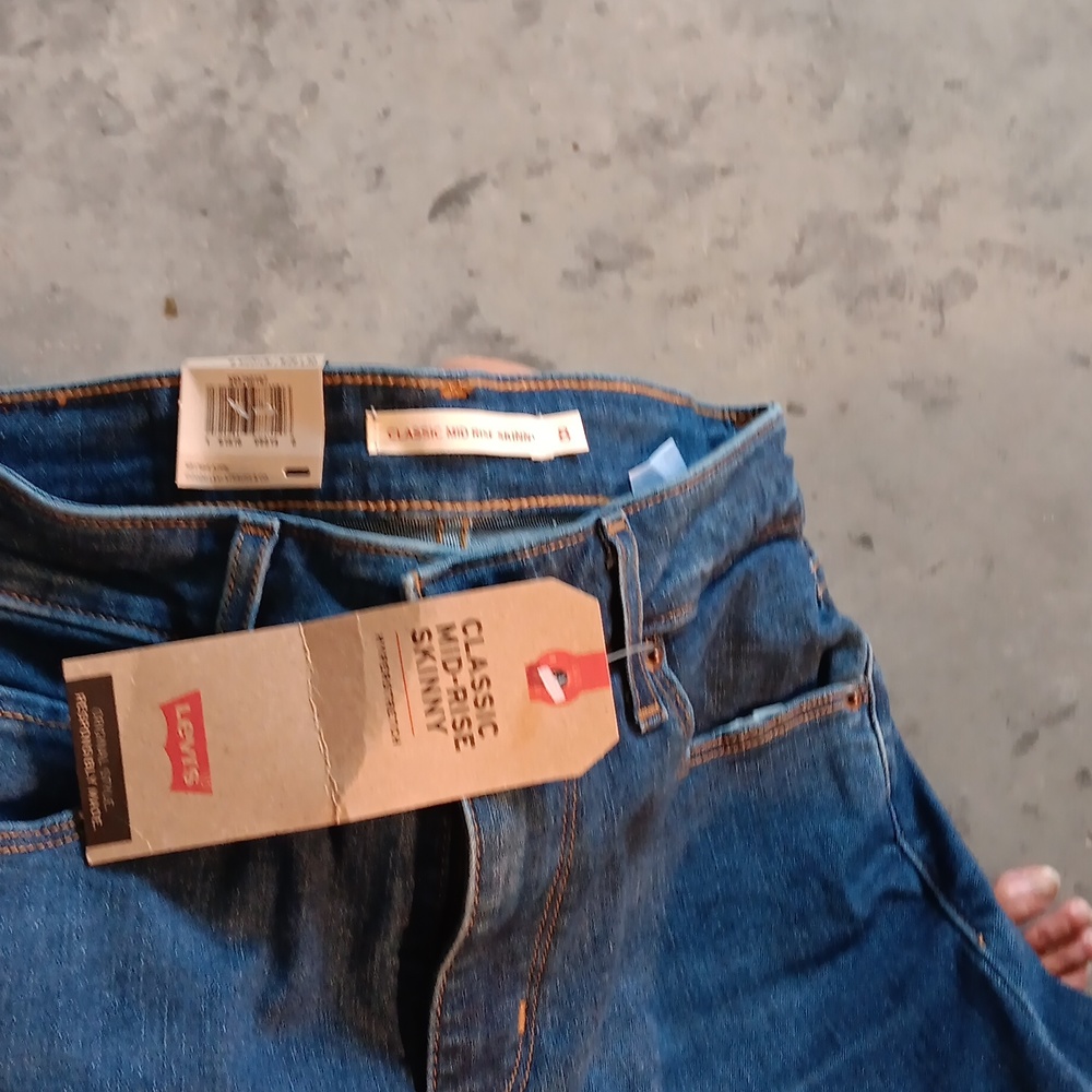 Levi's 8 NWT